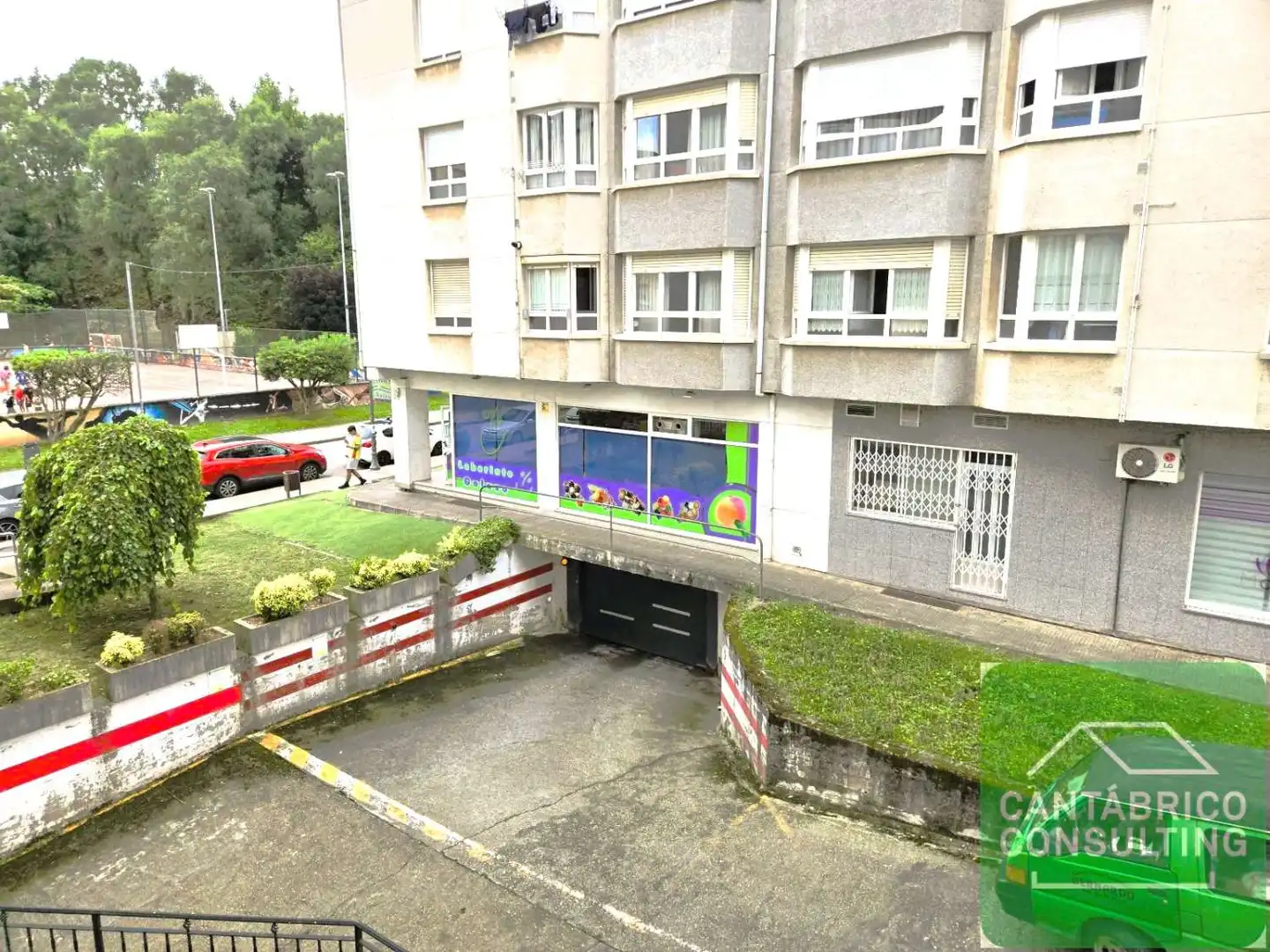 Vista exterior de Piso en venta en Navia con Calefacción, Parquet y Terraza