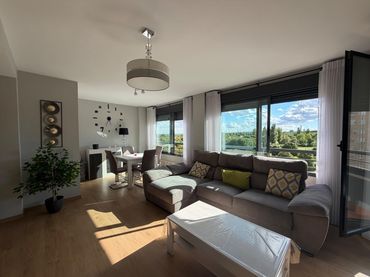 Flat with pool for sale in Calle Antonio Romero
