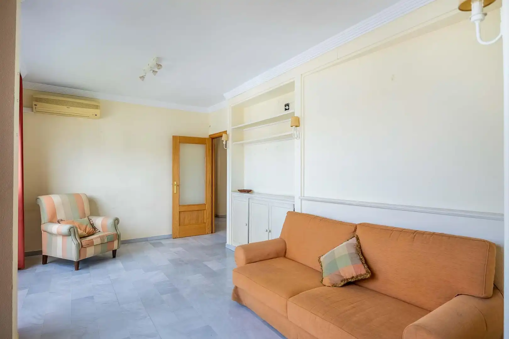 Sala de estar de Piso en venta en Sevilla con Aire acondicionado, Amueblado y Balcón