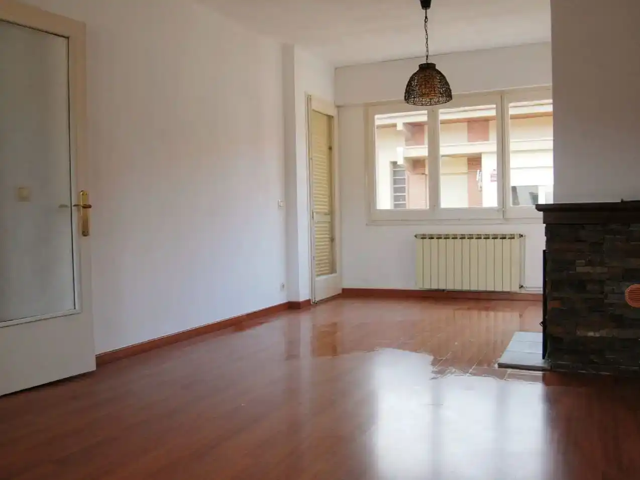 Wohnzimmer von Wohnung zum Verkauf in Camprodon mit Balkon