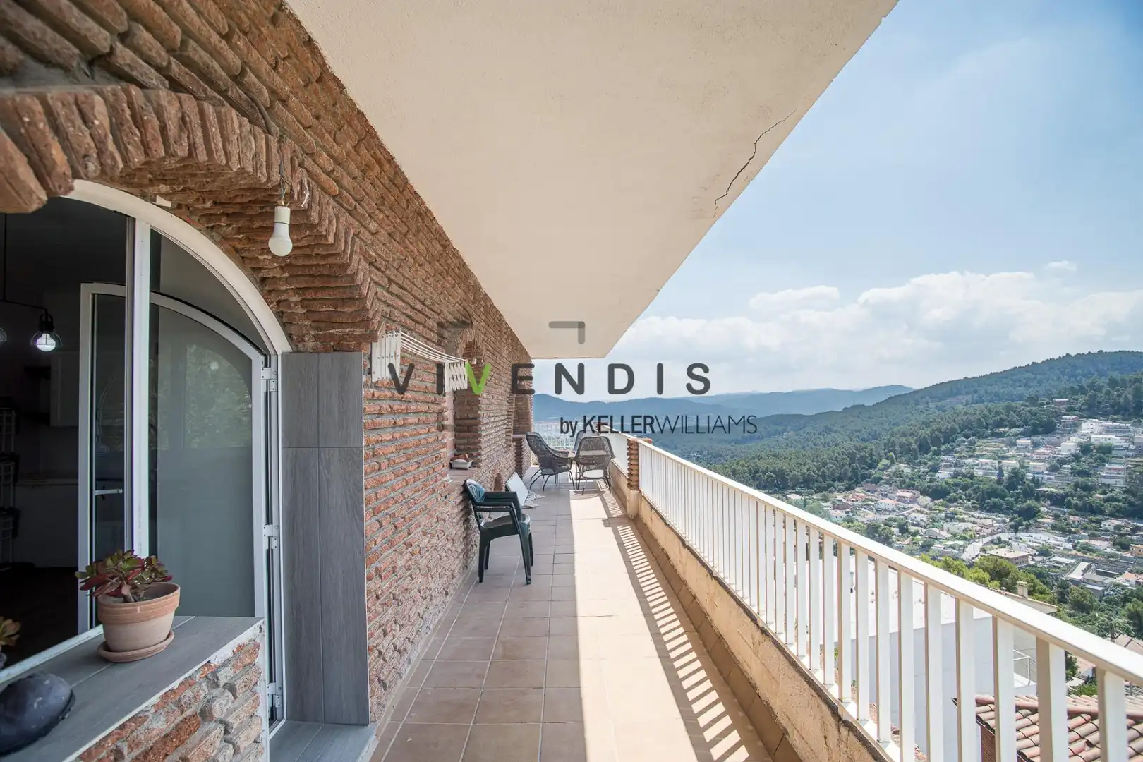 Terrassa de Casa o xalet en venda en Corbera de Llobregat