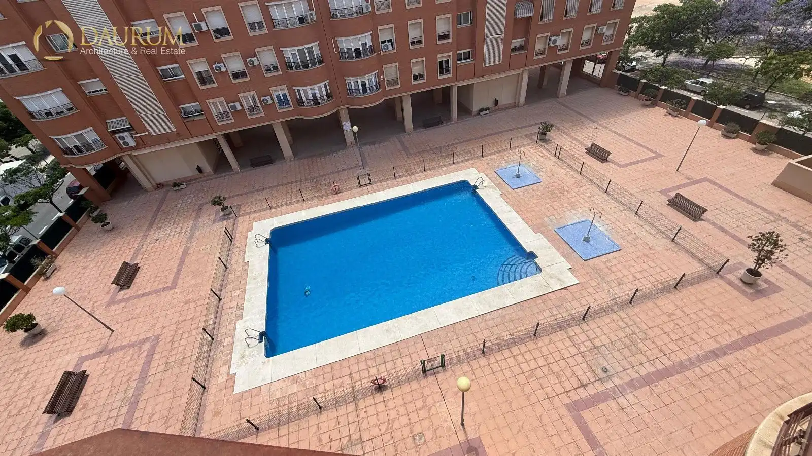 Schwimmbecken von Wohnung zum Verkauf in Alicante / Alacant mit Klimaanlage, Heizung und Abstellraum