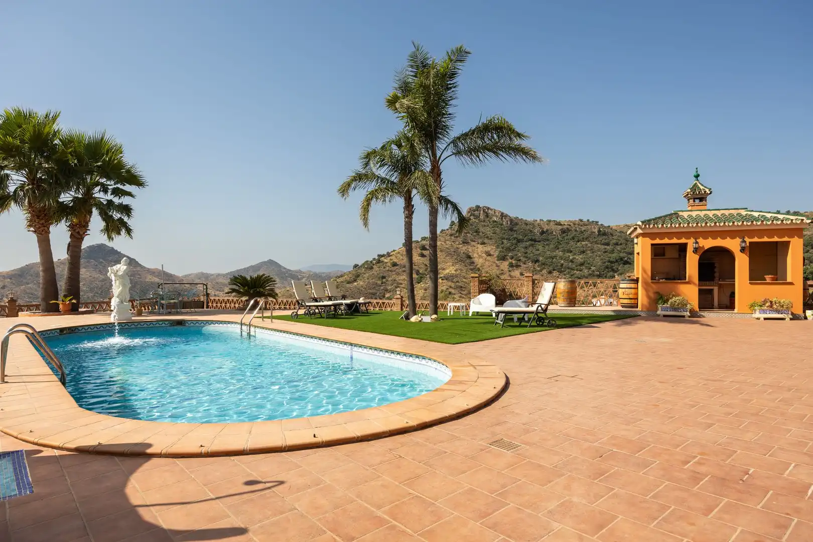 Finca rústica en venta en Almogía