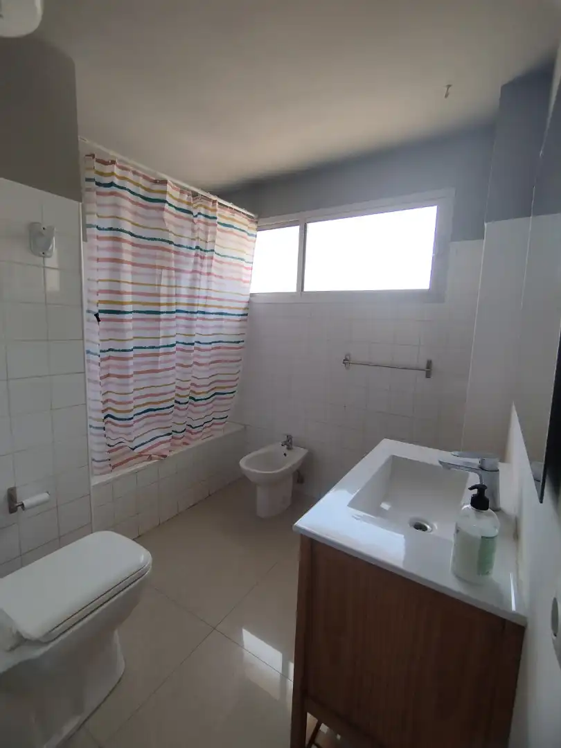 Baño de Piso de alquiler en San Cristóbal de la Laguna con Amueblado, Horno y Lavadora