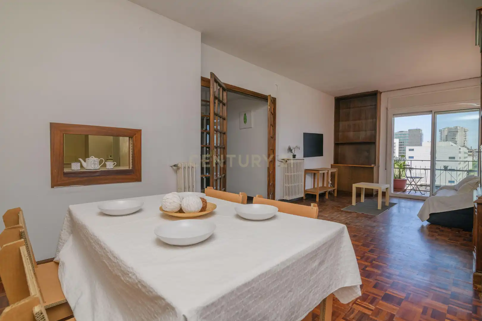 Esszimmer von Wohnung zum Verkauf in Barcelona mit Klimaanlage, Ofen und Mikrowelle
