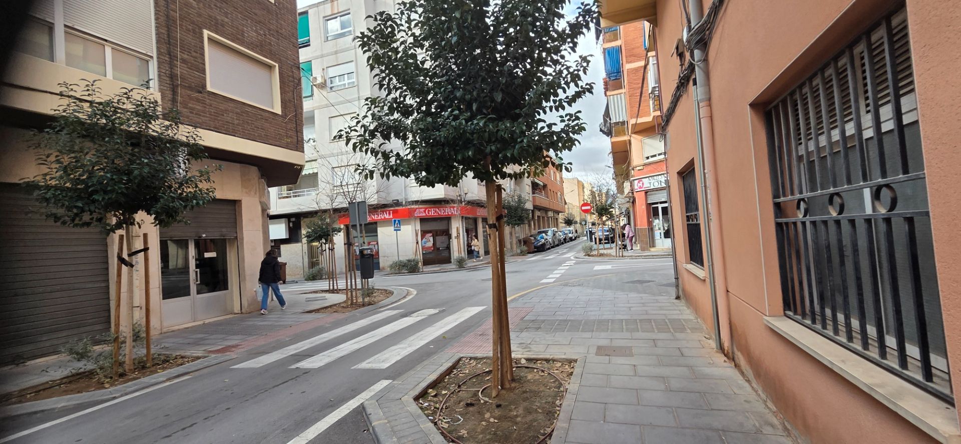 Vista exterior de Pis en venda en Elda amb Balcó