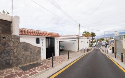Außenansicht von Wohnung zum verkauf in Los Realejos mit Terrasse und Balkon