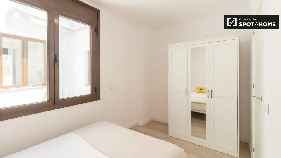 Appartamento con terrazza in affitto a Ciutat Vella, imagen 14