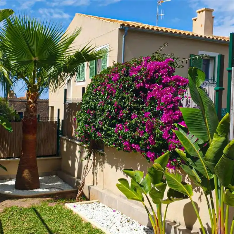 Terraced house with pool for sale in Sa Cabaneta