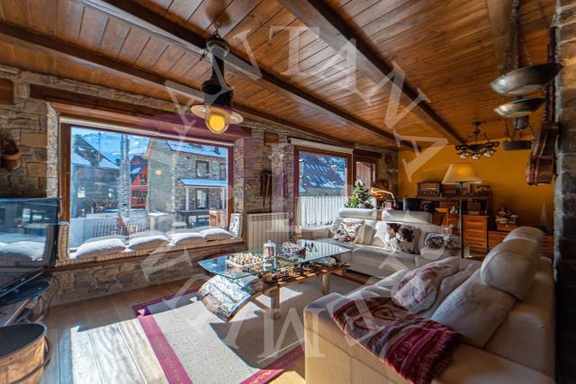 Casa-chalet en Venta en Carrèr deth Remei, 20 en Arties