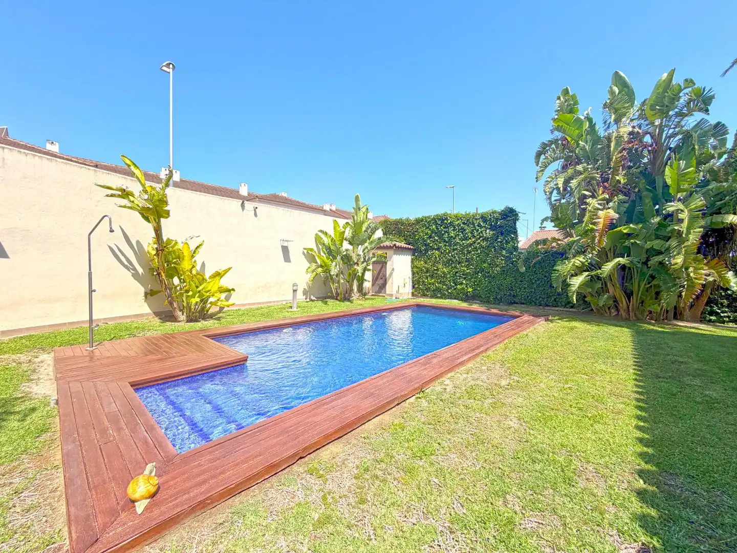 Piscina de Casa o xalet en venda en Tomares amb Piscina comunitària