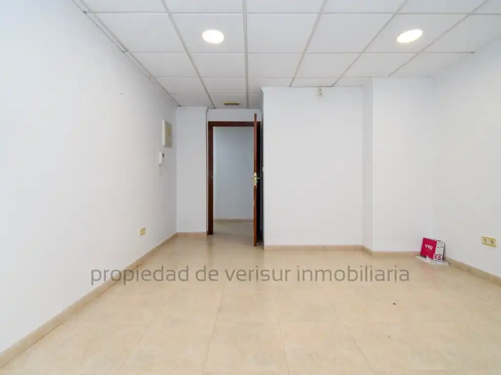 Office for rent in Casco Antiguo