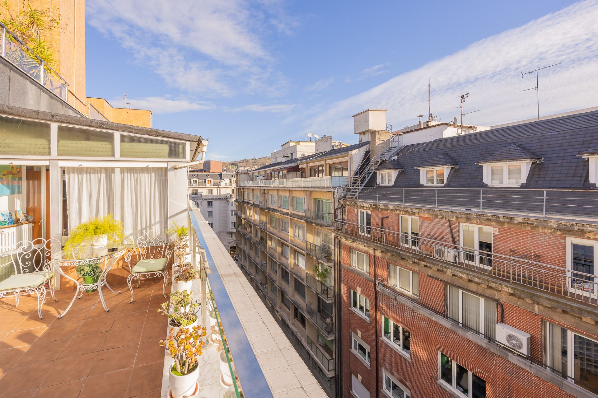 Terrassa de Pis en venda en Bilbao  amb Calefacció, Terrassa i Moblat