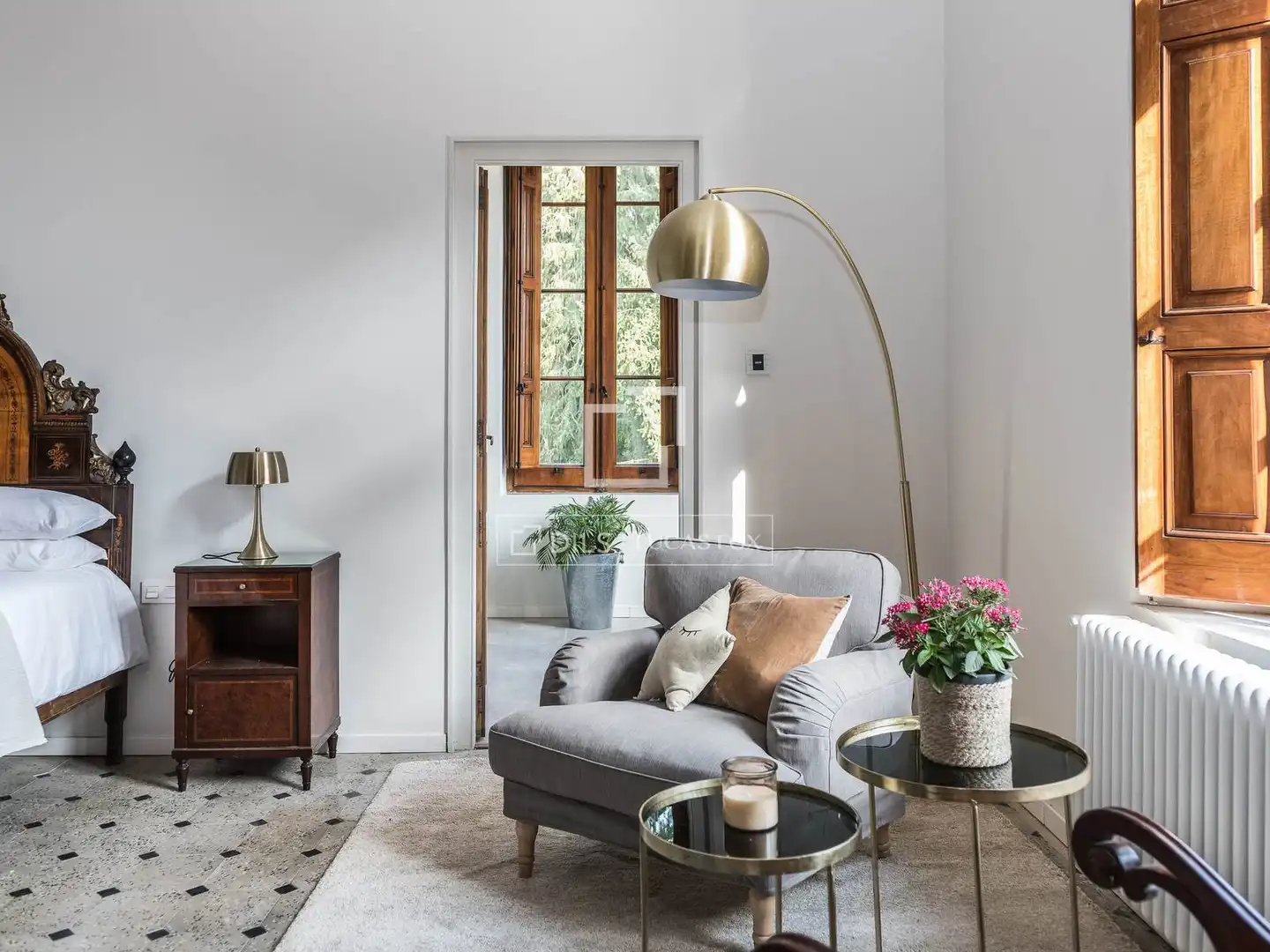Sala de estar de Finca rústica en venta en Sant Hilari Sacalm con Aire acondicionado, Calefacción y Jardín privado