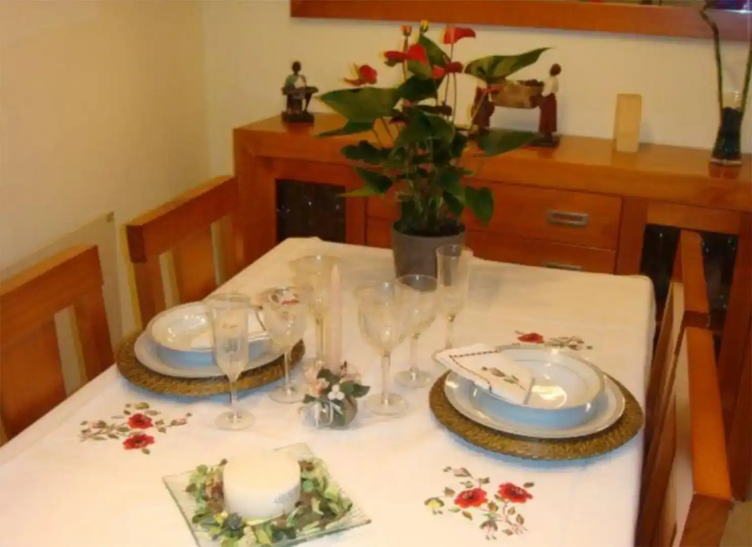 Menjador de Apartament en venda en Pradosegar amb Moblat, Forn i Rentadora