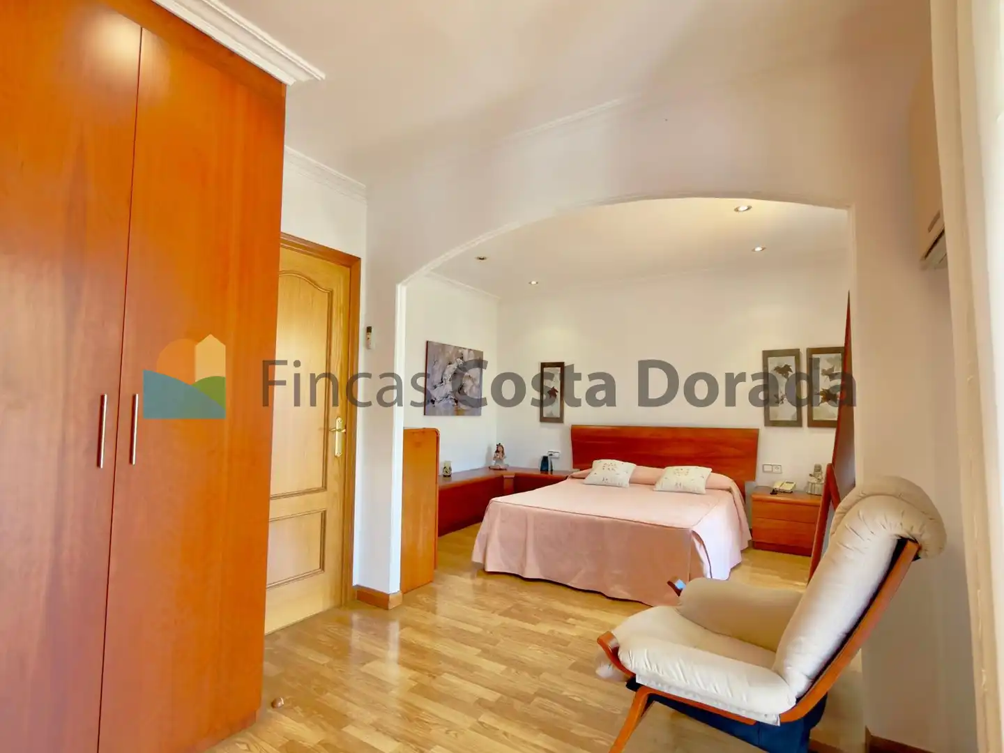 Exterior view of Houses for sale in Cubelles  with Air Conditioner, Private garden and Parquet flooring
