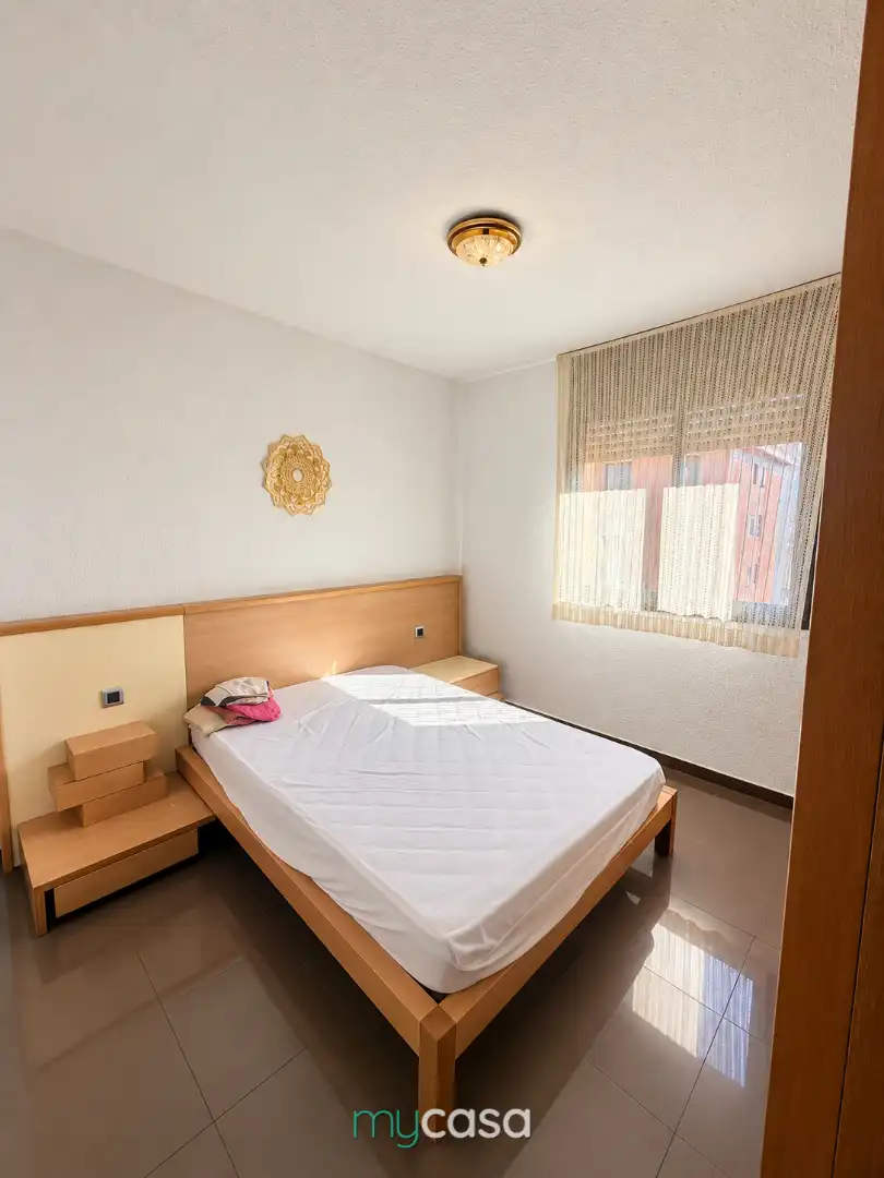 Flat with terrace for sale in Avinguda d'Amèrica, imagen 3
