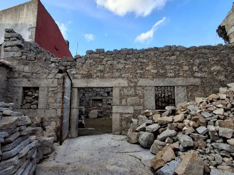 Exterior view of Land for sale in Zarzalejo, Madrid