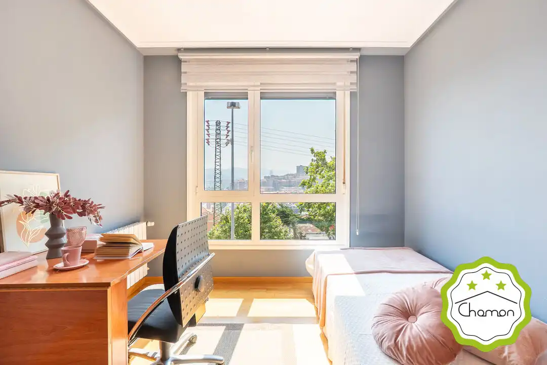 Schlafzimmer von Einfamilien-Reihenhaus zum Verkauf in Barakaldo  mit Heizung, Privatgarten und Terrasse