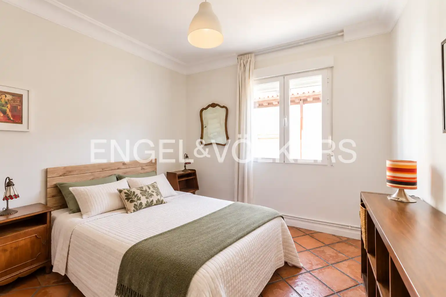 Habitación de Piso de alquiler en Madrid con Aire acondicionado, Calefacción y Amueblado