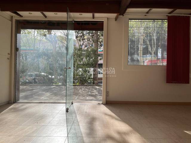 Local comercial en Alquiler en Vallcarca i els Penitents