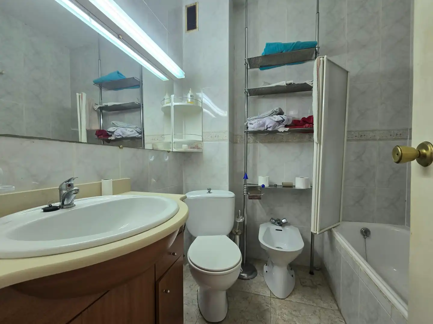 Bany de Apartament en venda en Castellón de la Plana / Castelló de la Plana amb Aire condicionat, Calefacció i Terrassa