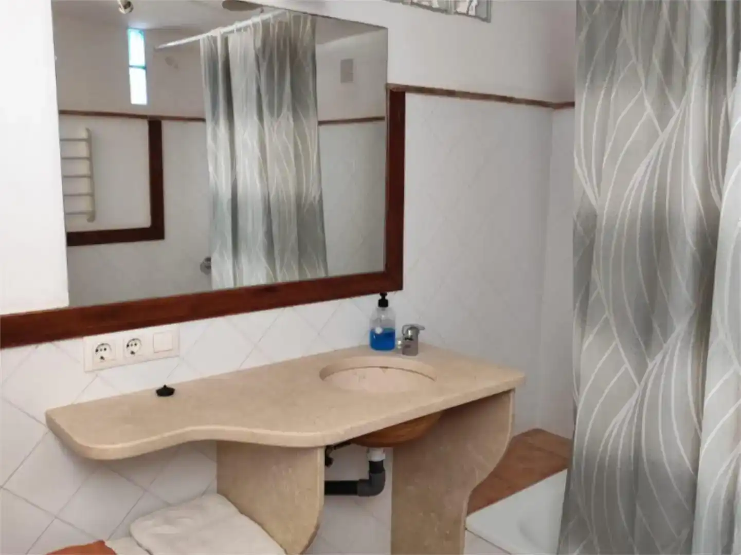 Bathroom of Apartments for rent in Barbate  with Balcony