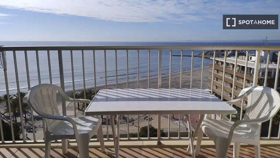 Terraza de Apartamento para compartir en Santa Pola con Aire acondicionado, Terraza y Amueblado