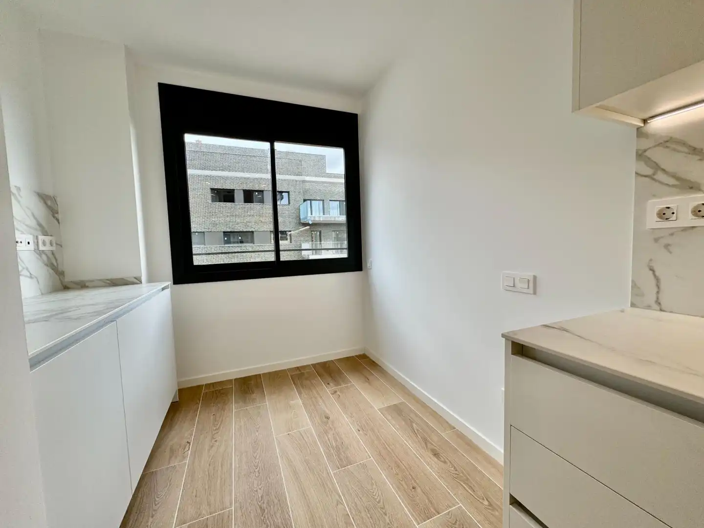 Flat with pool to rent in Calle JOAN MIRO, imagen 9