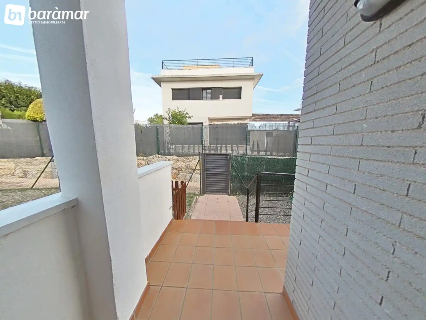 Vista exterior de Casa adosada en venta en Roda de Berà con Aire acondicionado, Calefacción y Jardín privado