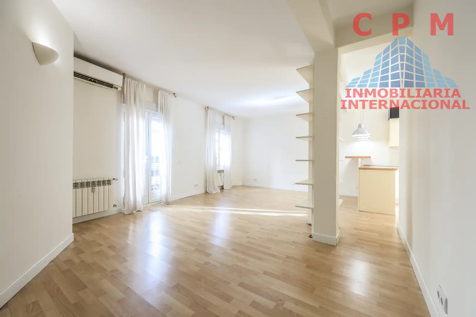 Sala d'estar de Pis de lloguer en Madrid amb Aire condicionat, Calefacció i Parquet