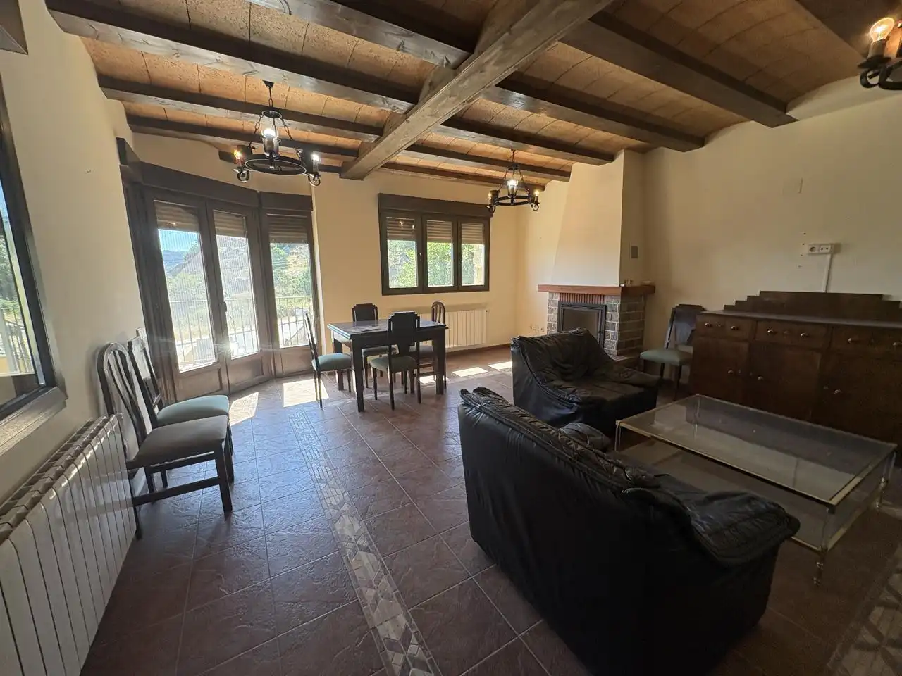 Living room of Detached homes for rent in El Berrueco  with Heating, Private garden and Storage room