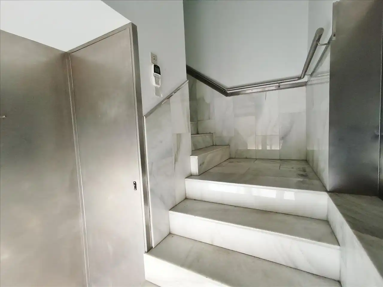 Oficina amb ascensor en venda a Praza de Luís Seoane, imagen 3