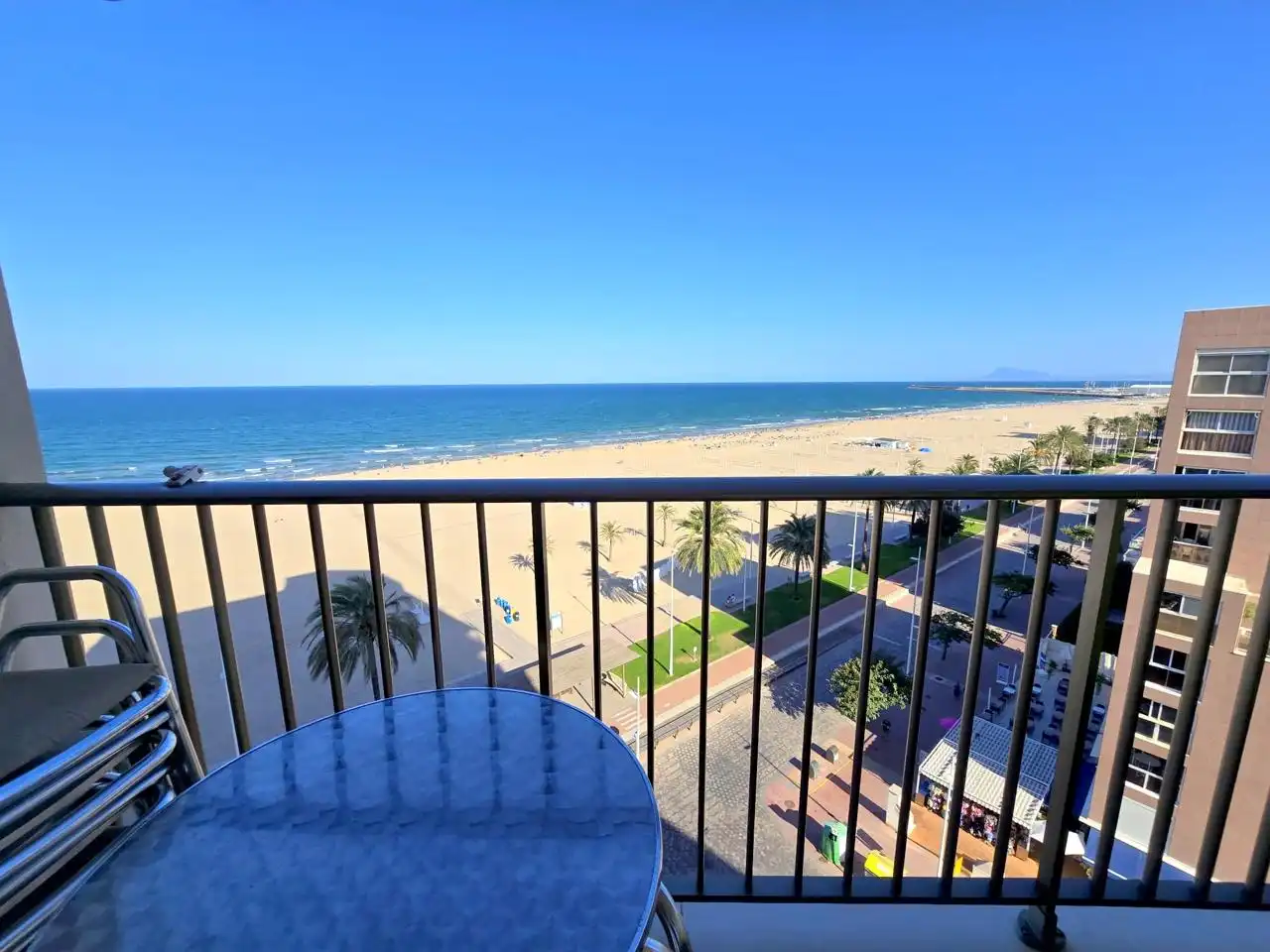 Dormitori de Apartament en venda en Gandia amb Aire condicionat, Terrassa i Moblat