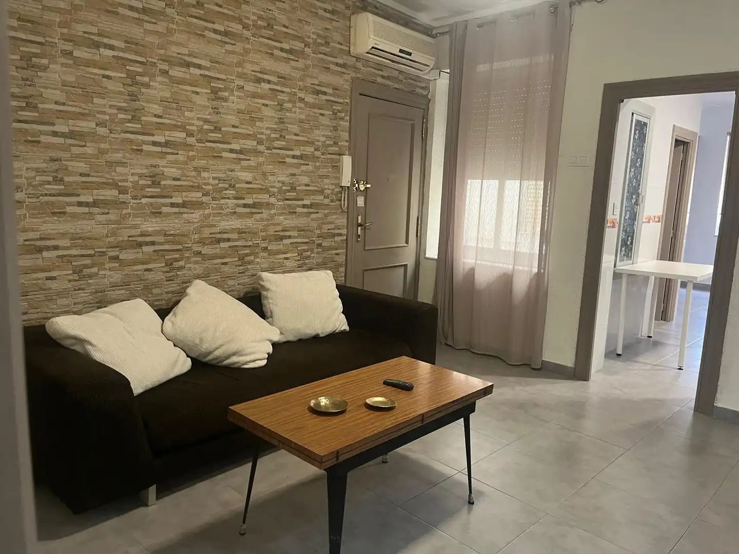 Sala de estar de Piso de alquiler en Petrer con Aire acondicionado, Terraza y Amueblado