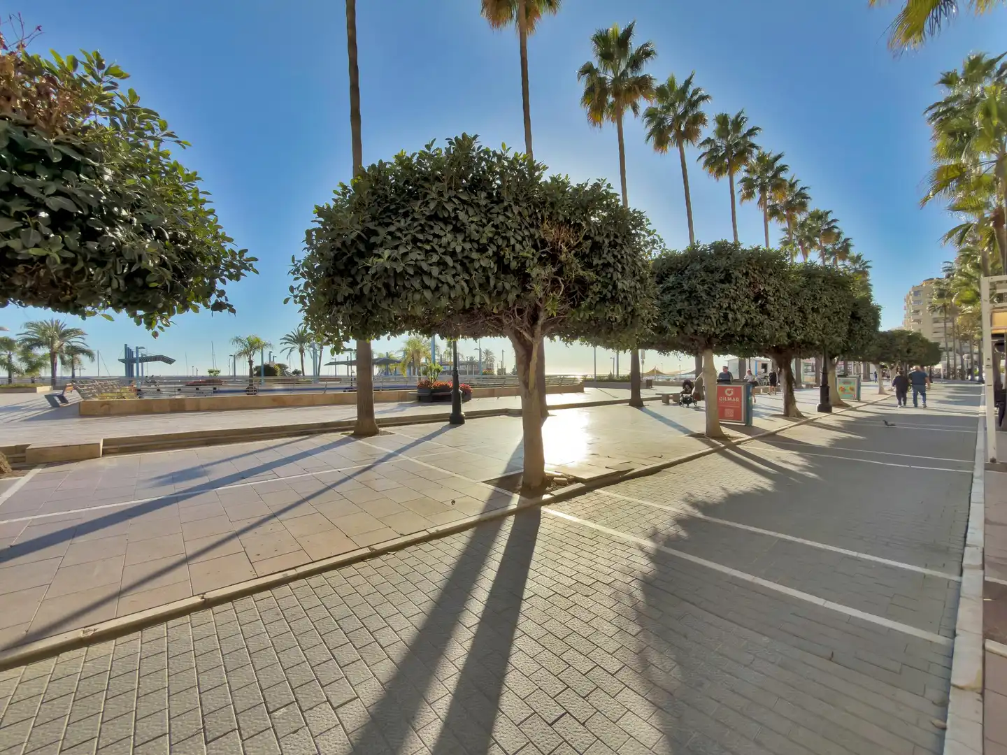 Vista exterior de Apartamento en venta en Marbella con Calefacción, Terraza y Piscina comunitaria