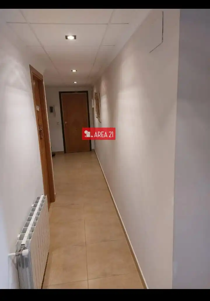 Flat for sale in La Pobla de Vallbona  with Air Conditioner and Heating