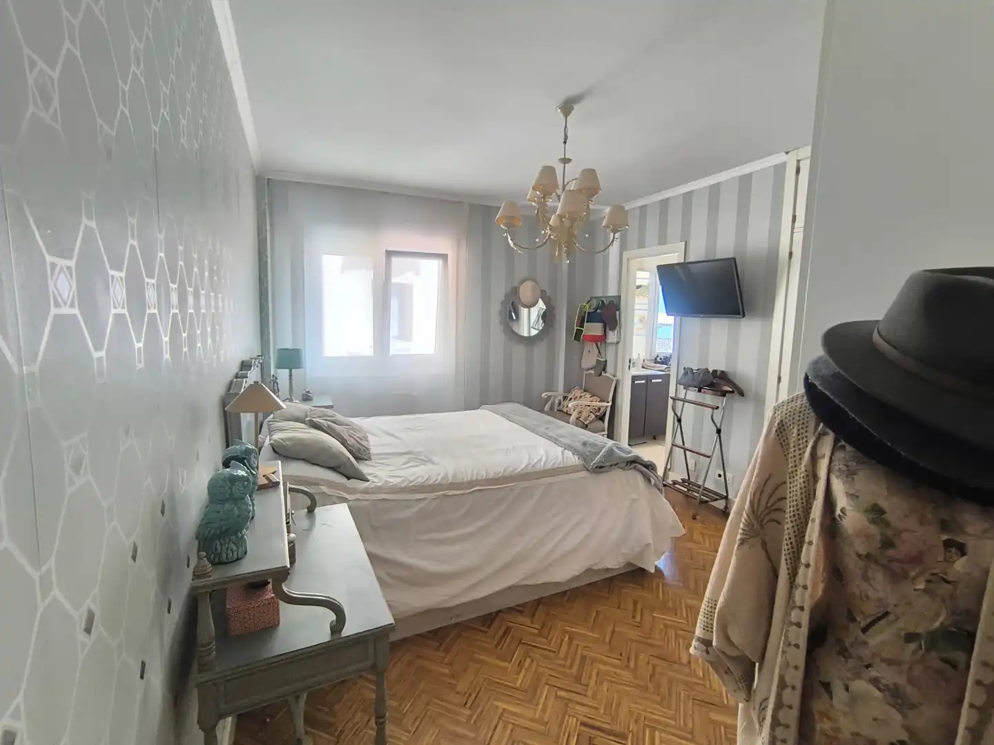 Habitación de Piso en venta en Pontevedra Capital  con Calefacción, Parquet y Horno