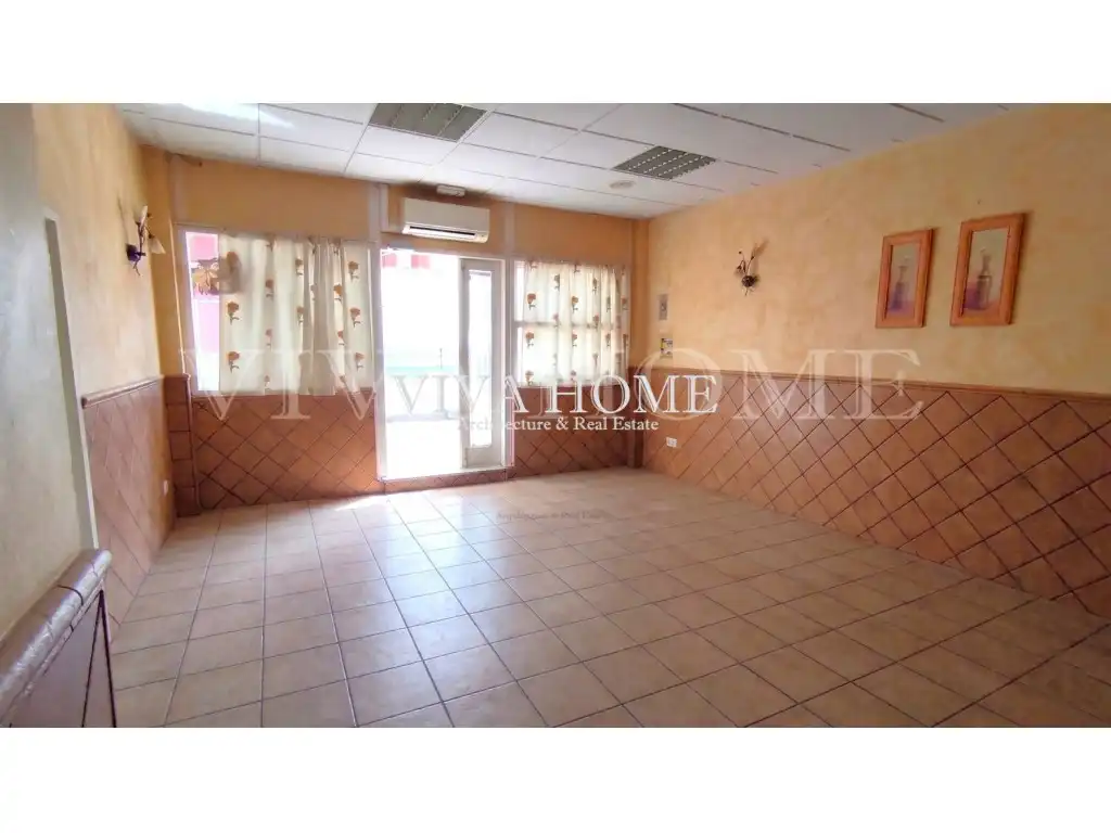 Local comercial en venda a Calle Santa Teresa 1