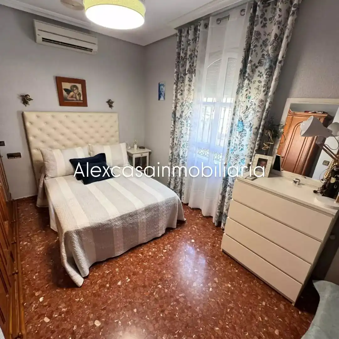 Bedroom of Houses for sale in Cabra  with Air Conditioner, Private garden and Terrace