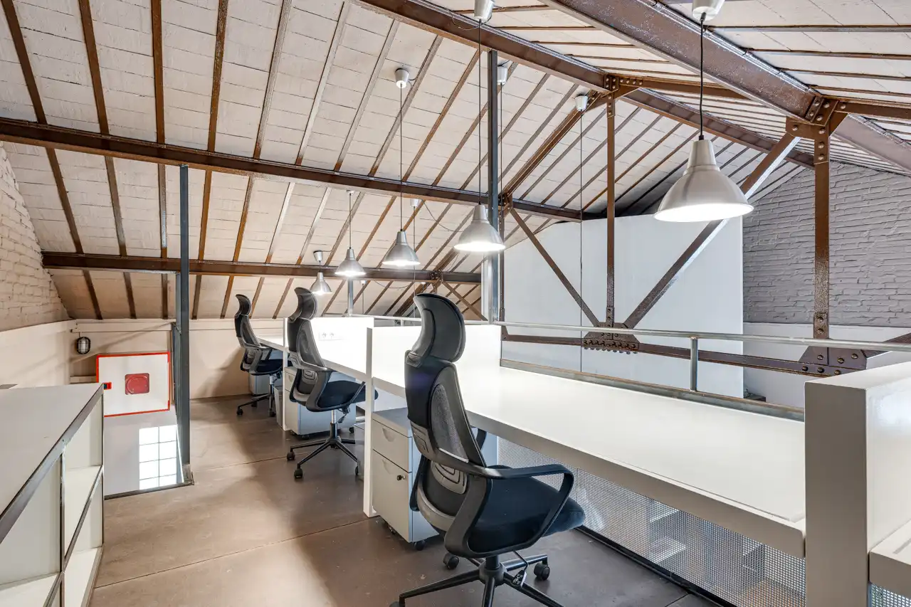 Büro zur Miete in Barcelona mit Klimaanlage, Heizung und Terrasse