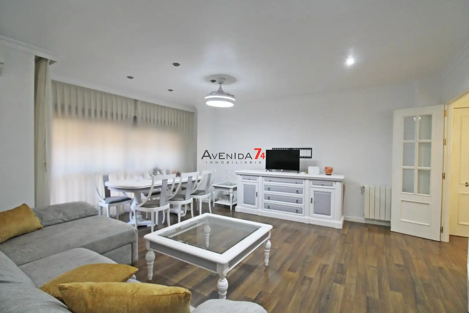 Wohnzimmer von Wohnung zum Verkauf in Lorca mit Klimaanlage, Heizung und Parkett