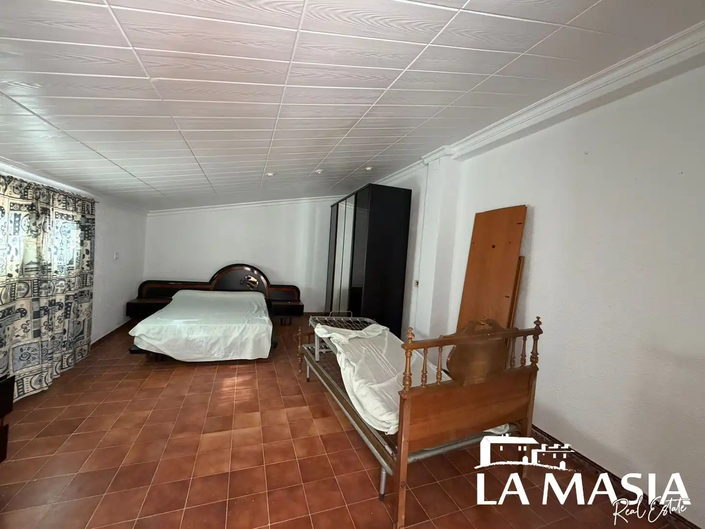 Bedroom of Houses for sale in La Bisbal del Penedès  with Private garden, Terrace and Storage room