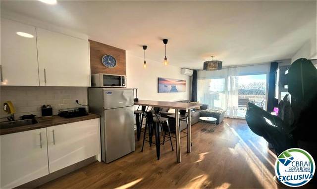 Apartamento en Venta en Carrer de Mercè Rodoreda en Almadrava - Canyelles - Puig-Rom