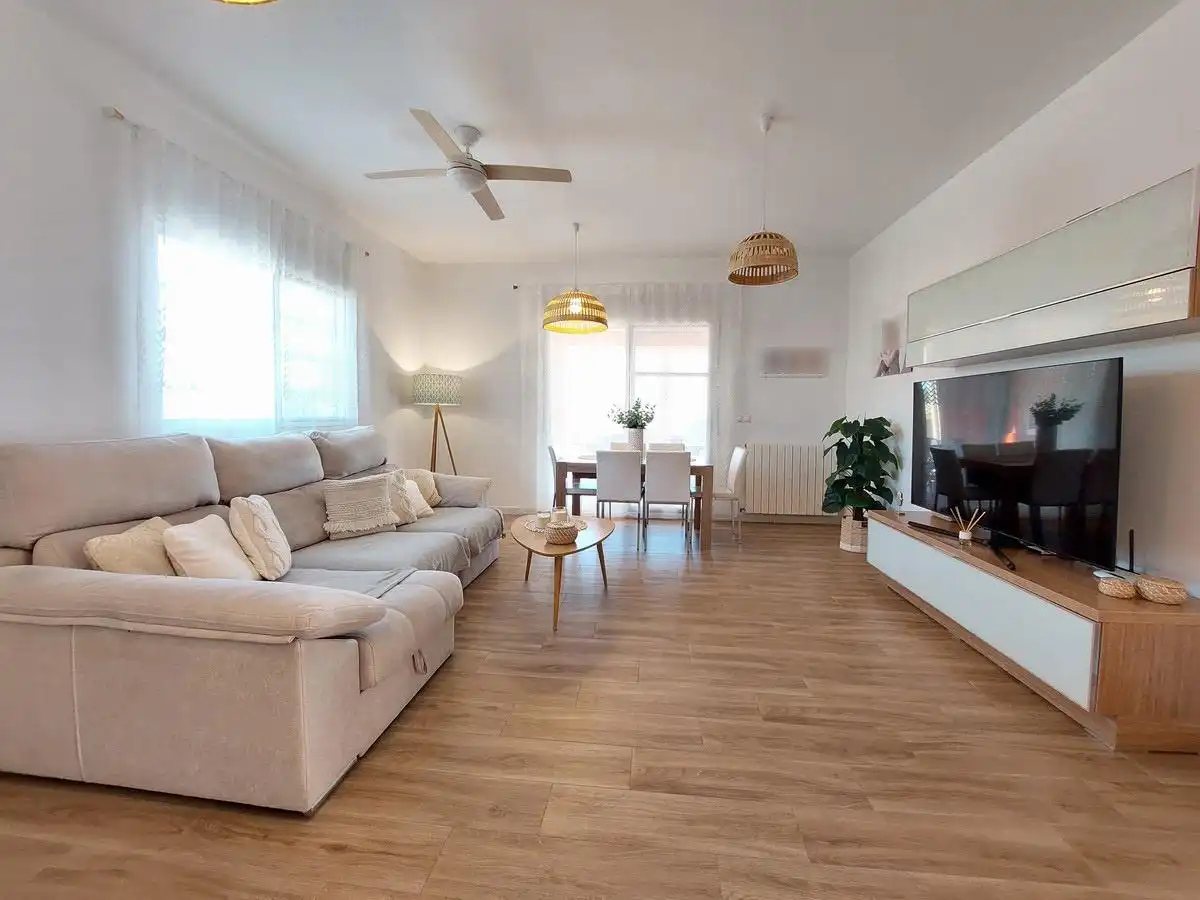 Sala d'estar de Casa o xalet en venda en Aigües amb Calefacció, Jardí privat i Terrassa