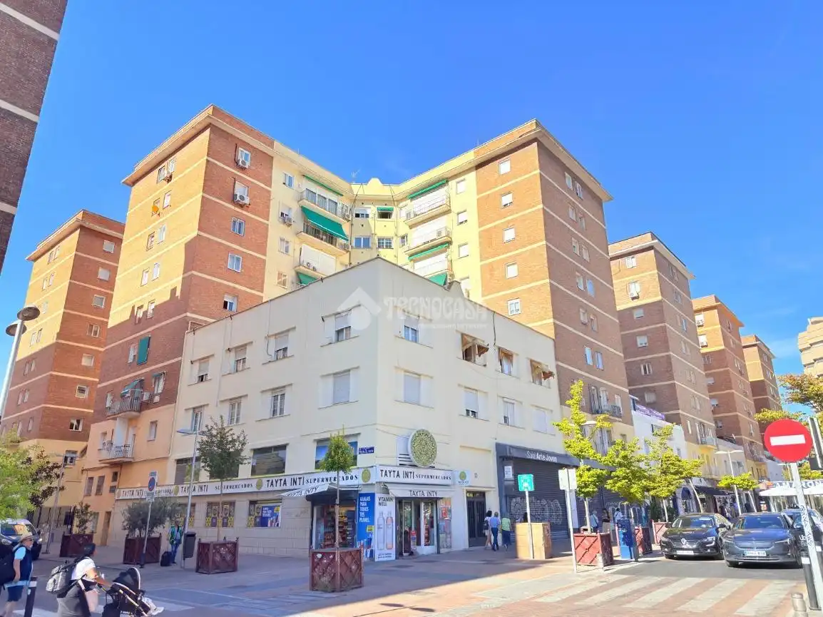 Wohnung mit Aufzug zum Verkauf in Calle Prádena del Rincón