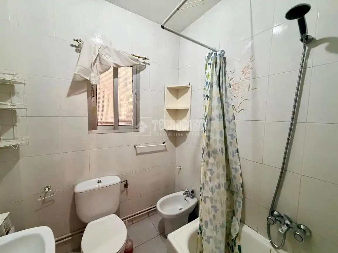 Badezimmer von Wohnung zum Verkauf in Valladolid mit Terrasse