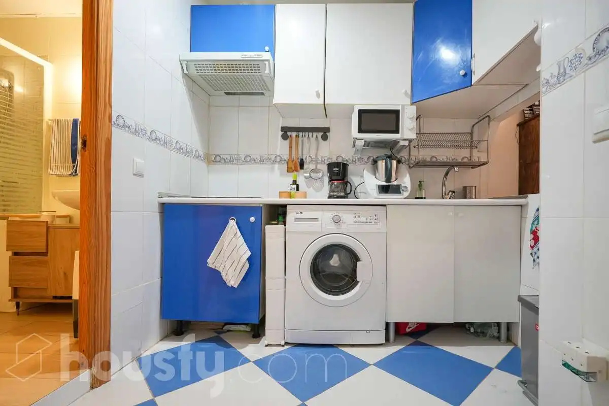 Kitchen of Flat for sale in Madrid  with Heating and Furnished