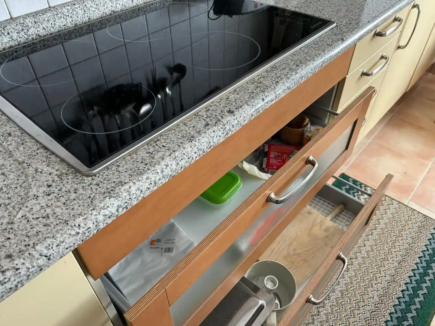 Küche von Wohnung zum Verkauf in Curtis mit Balkon