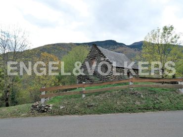 Casa con giardino in vendita a Bausen